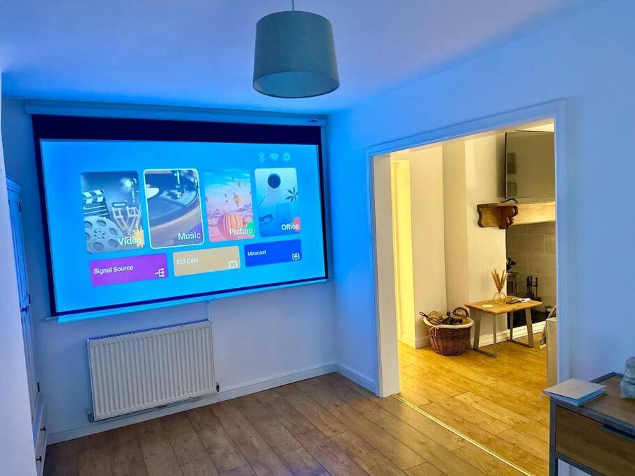 Cottage,Cinema Room,Log Burner Blaenavon Exteriör bild