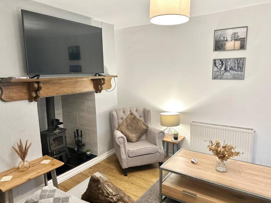 Cottage,Cinema Room,Log Burner Blaenavon Exteriör bild